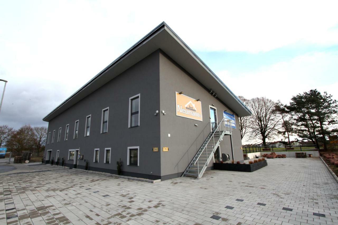 Neumann's Uebernachten Plankstadt